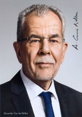 Alexander Van der Bellen
