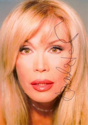 Amanda Lear
