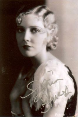 Gloria Stuart
