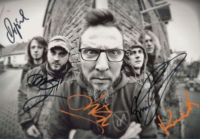 Luxtorpeda (Robert „Litza” Friedrich, Przemysław „Hans” Frencel, Robert „Drężmak” Drężek, Krzysztof „Kmieta” Kmiecik, Tomasz „Krzyżyk” Krzyżaniak)
