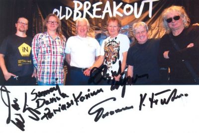 Oldbreakout (Vlodi Tafel, Dariusz Samoraj, Kazimierz Pabiasz, Zbigniew Wypych, Tadeusz Trzciński, Krzysztof Dłutowski)
