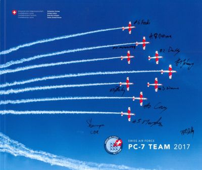 PC-7 Team
Commander Daniel "Stampa" Stämpfli, Cyril „Johnny” Johner #1, Benjamin „Daffy” Matthey-de-L‘Endroit #2, Matthias „Nemo” Grossen #3, Andreas „Menkster” Menk #4, Matthew „Murphy” Leavy #5, Alain „Fondü” von Büren #6, Marius „Crus” Krüsi #7, Mario „Thöma” Thöni #8, Mario „Blacky” Schwarz #9, Public Relations Officer Cédric „Cedi” Spörri
